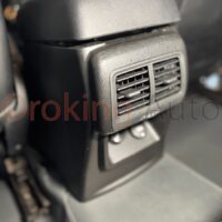 Đặc điểm của việc Độ Cửa Gió Điều Hòa Hàng Ghế Sau Ford Ranger