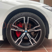 Ốp Heo Dầu Brembo Cho BMW 320i