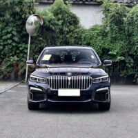 Lưới tản nhiệt đặc trưng BMW M760
