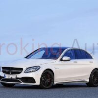 Lưới tản nhiệt đặc trưng Mercedes C-Class W205 AMG