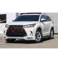 Lưới tản nhiệt đặc trưng Toyota Highlander 2015 - 2018