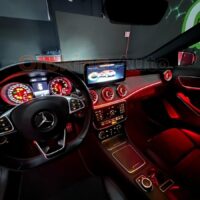 Thiết kế sang trọng và độc đáo của Cửa Gió Tuabin Led 64 Màu