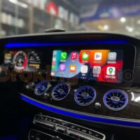 Tuabin Mercedes được tích hợp các tinh năng điều khiển thông minh