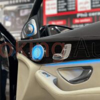 Loa xoay 3D 64 màu Mercedes C180 AMG chính hãng