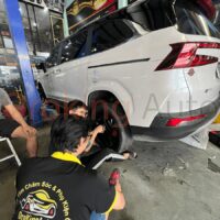 Lắp đặt ốp heo dầu Brembo cho Hyundai Custin