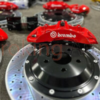 Phanh brembo hiệu suất cao mẫu V6 nổi bật nhờ công nghệ tiên tiến