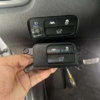 Nâng hạ đèn Kia Carnival