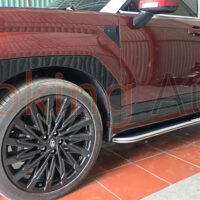 Bệ bước chân Hyundai Santafe 2024 mẫu Defender làm nổi bật hơn cho chiếc xe của bạn khi di chuyển