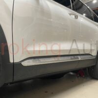 OroKing Auto - địa chỉ chuyên lắp đặt bệ bước điện tự động cho xe Hyundai Santafe 2024