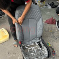 Bọc ghế da ô tô bằng da Nappa mang lại sức hút sang trọng cho nội thất xe