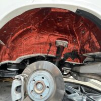 Cách âm chống ồn tại vị trí 4 hốc bánh xe