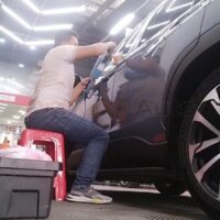Các bước đánh bóng kính ô tô đúng cách