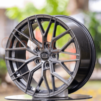 Việc độ mâm Kia Sorento mẫu LZ17 không chỉ mang lại sự nâng cấp về mặt thẩm mỹ mà còn cải thiện hiệu suất vận hành