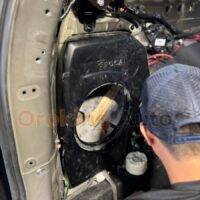 Thùng Lắp Loa Sub Hơi Kia Carnival