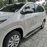 Bệ bước chân Toyota Innova mẫu LA làm nổi bật hơn cho chiếc xe của bạn khi di chuyển