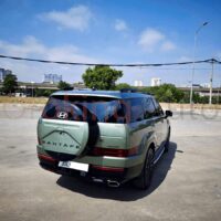 Hộp lốp dự phòng Hyundai Santafe 2024 màu xanh