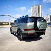 Hộp lốp dự phòng Hyundai Santafe 2024 màu xanh
