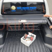 Mở, đóng Nắp thùng cuộn cơ Mitsubishi Triton 2024 hiệu Monde nhanh chóng