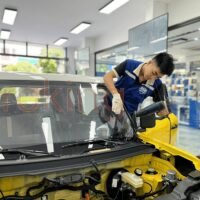 Dán phim cách nhiệt Vinfast VF3 chính hãng 3M Crystalline