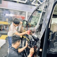 Dán phim PPF đèn ô tô chống xước
