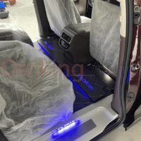 Độ sàn nhôm tự nhiên cho Volkswagen Viloran giúp mang đến kết cần sàn chắc chắn cùng thiết kế đẹp mắt - bền bỉ cùng thời gian.