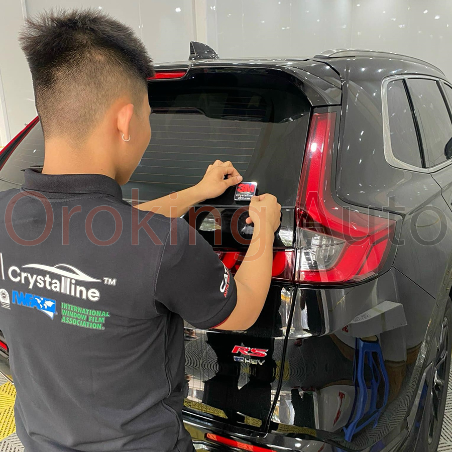 Dán phim cách nhiệt 3M Cyrstalline tại Oroking Auto