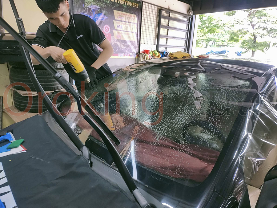 Hoàn thành dán phim cách nhiệt cho ô tô