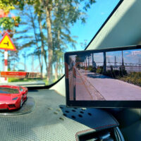 Lợi Ích Khi Lắp Đặt Gương Điện Tử Toshi