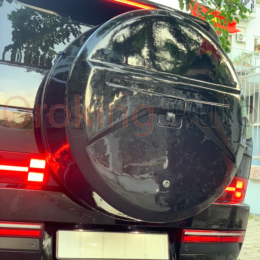 Hộp lốp dự phòng Hyundai Santafe 2024 màu đen