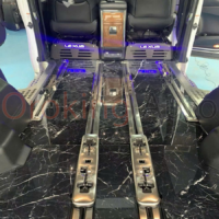 Sàn nhôm xe Lexus LM sở hữu thiết kế độc đáo cùng màu sắc ấn tượng dễ dàng phối hợp hài hòa với nội thất ô tô.