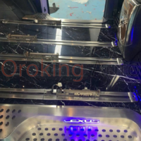 Sàn nhôm Lexus LM giúp tăng tính thẩm mỹ nội thất ô tô, mang đến không gian đẳng cấp và sang trọng hơn hẳn.