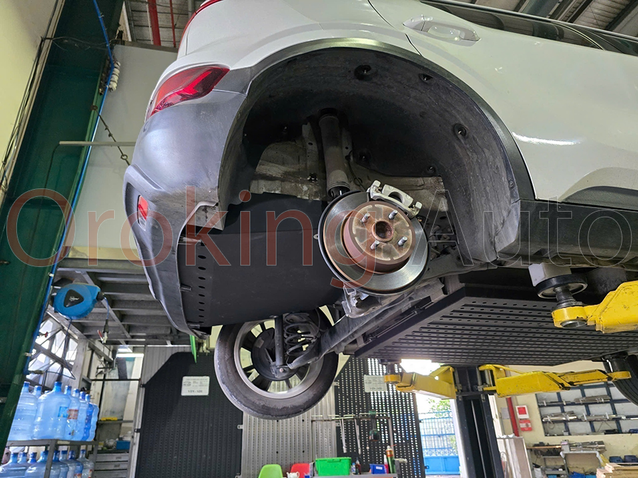 Lắp đặt tấm ốp bảo vệ pin VinFast VF5