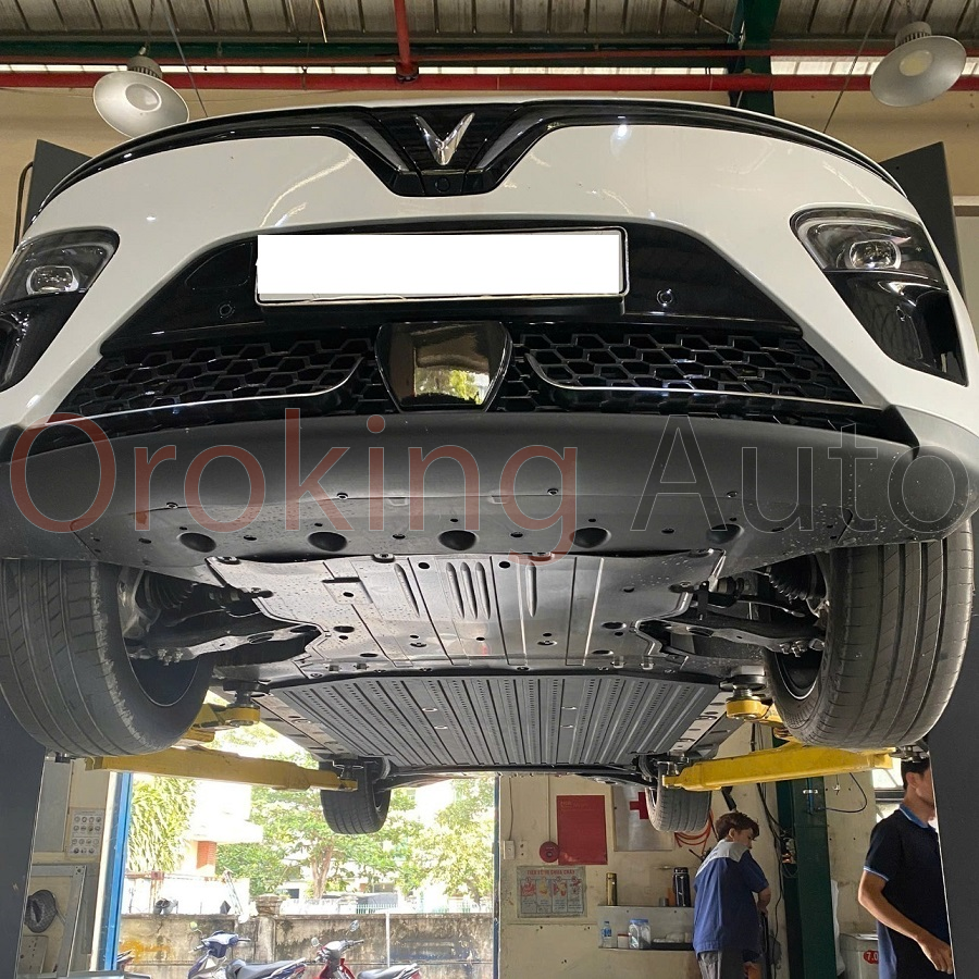 Tấm ốp bảo vệ pin VinFast VF7 được làm từ chất liệu cao cấp - có độ bền bỉ theo thời gian