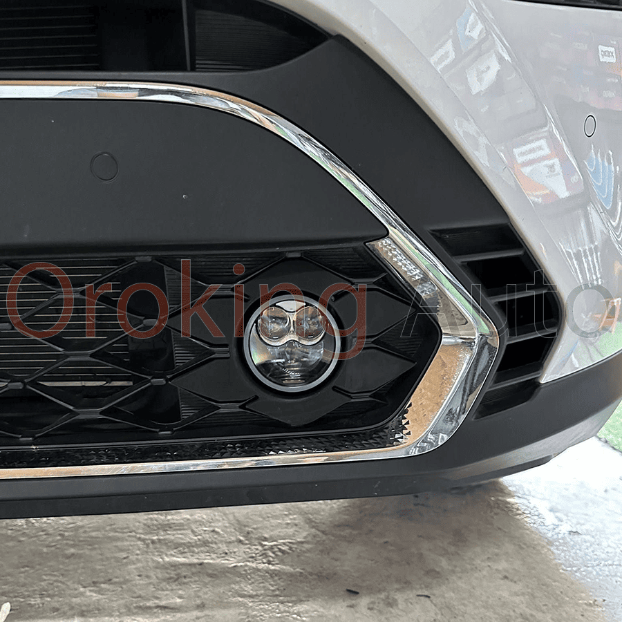Đèn bi gầm Kia Carens 2024 hiệu X-Light F10 Turbo kèm mặt dưỡng sở hữu chip LED X-Light cao cấp hàng đầu thế giới