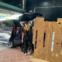 Công trình lót sàn nhôm Kia Carnival vân gỗ đẹp mắt - sang trọng tại OroKing Auto