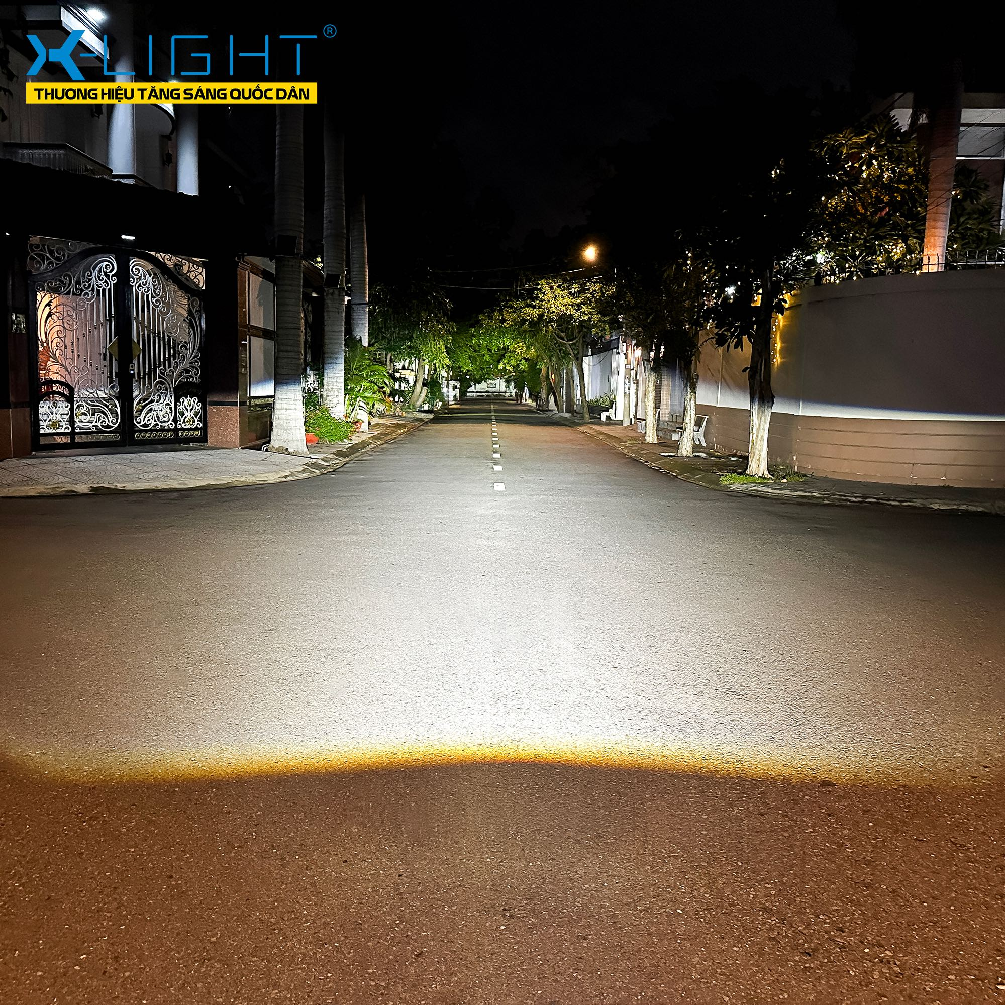 Ánh sáng Pha của Bi X-Light V20 Square