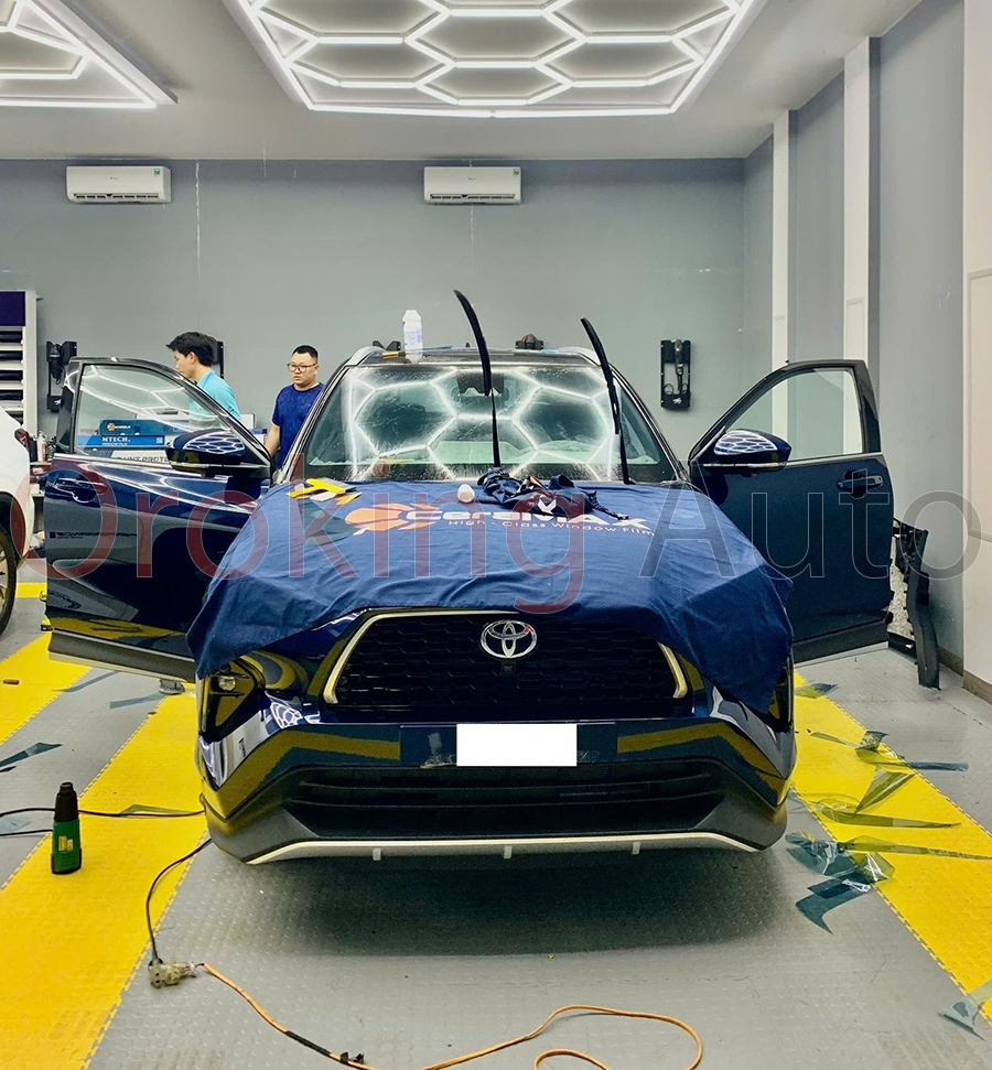 Thông tin về phim cách nhiệt Toyota Yaris Cross 2025 chính hãng Ceramax