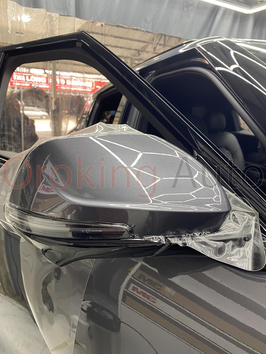 Dán phim PPF đèn ô tô chống xước