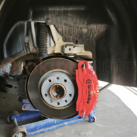 Lắp đặt ốp heo dầu Brembo cho Peugeot 3008