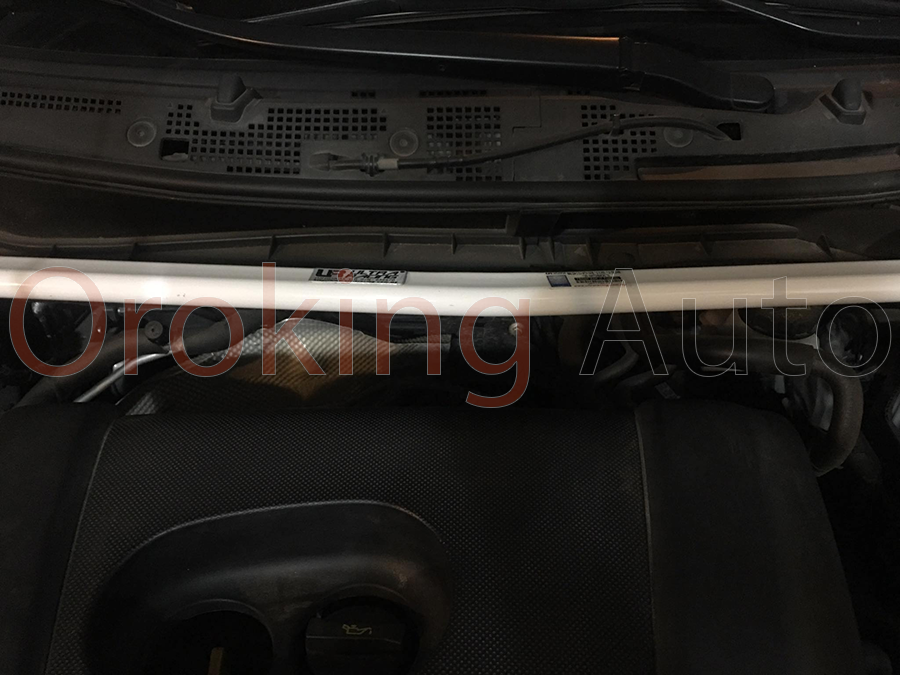 Độ thanh giằng khoang máy Mazda 2 chính hãng Ultra Racing