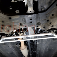 Thanh giằng Ultra Racing giúp cải thiện khả năng ôm cua