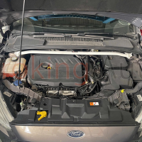 Độ thanh giằng khoang máy Ford Focus chính hãng Ultra Racing