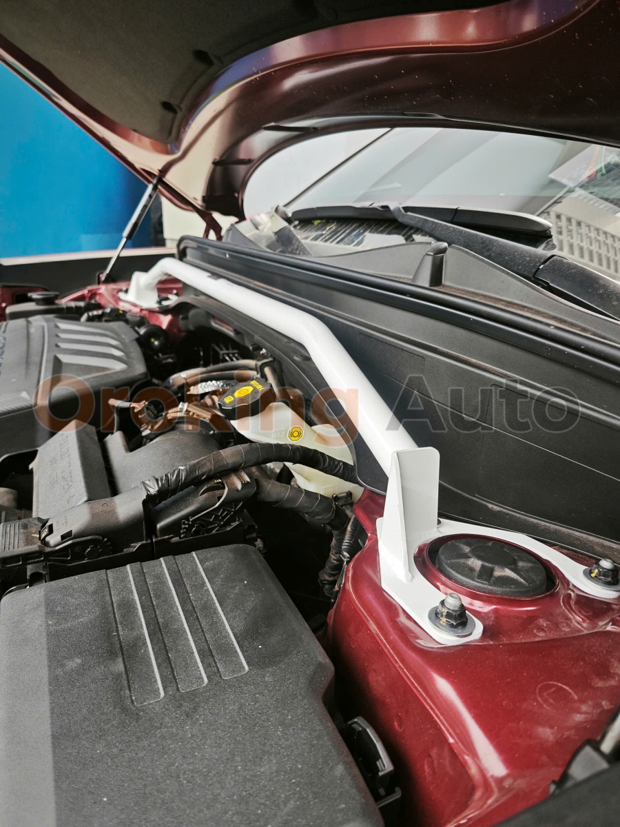 Thanh giằng Ultra Racing giúp cải thiện khả năng ôm cua