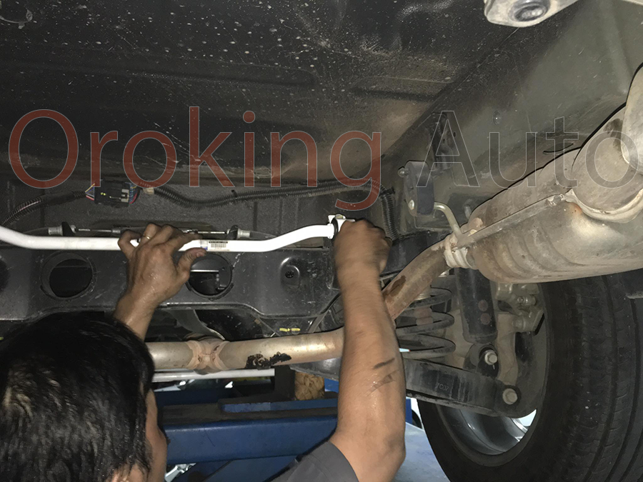 Thanh chống lật sau Chevrolet Captiva chính hãng Ultra Racing thiết kế chính xác theo xe