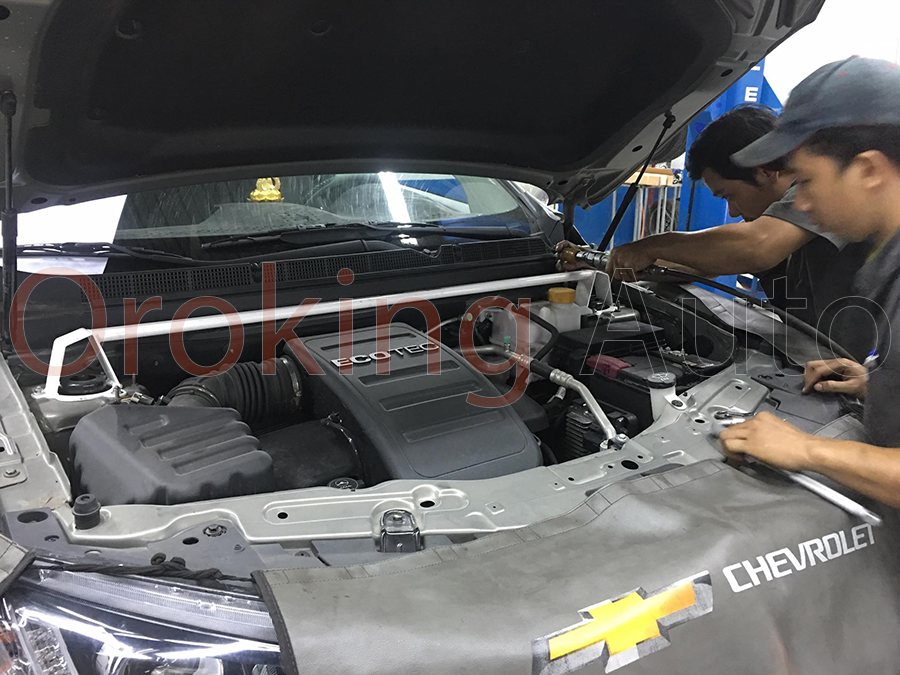 thanh-giang-khoang-may-chevrolet-captiva-chinh-hang-ultra-racing (4)