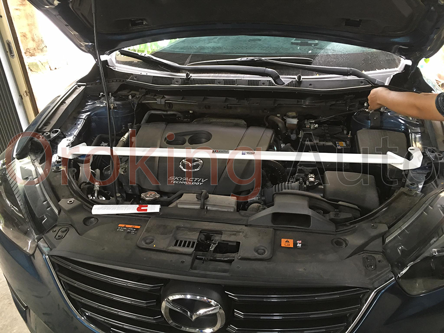 thanh-giang-khoang-may-mazda-cx5-chinh-hang-ultra-racing (3)