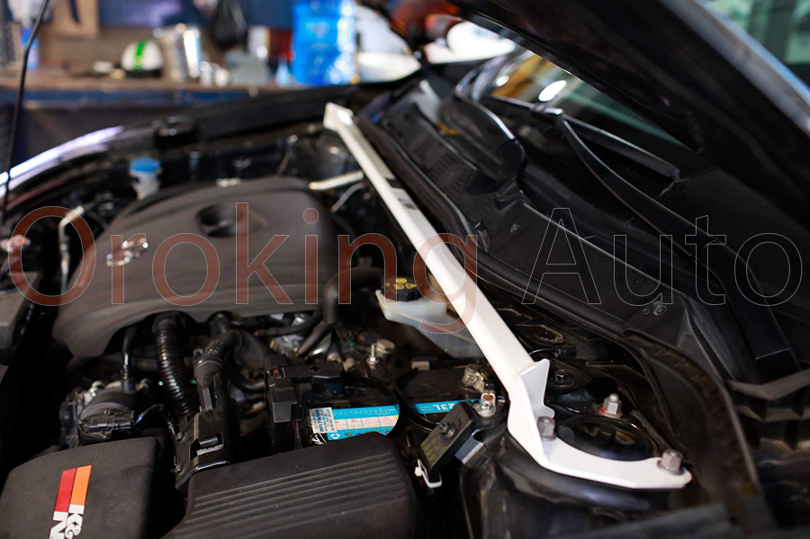 thanh-giang-khoang-may-mazda-cx5-chinh-hang-ultra-racing (8)