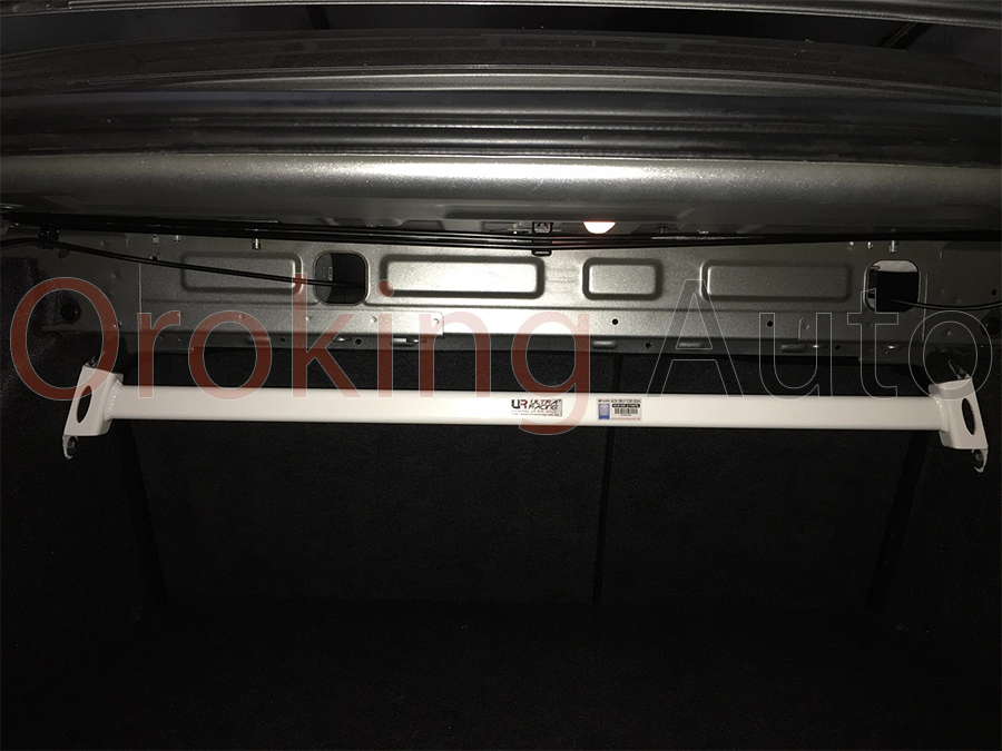 Thanh giằng sau đuôi xe Mazda CX30 chính hãng Ultra Racing thiết kế chính xác theo xe