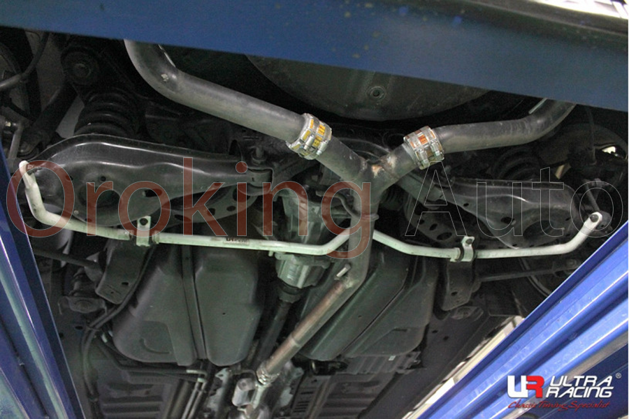 Thanh chống lật sau Ford Explorer chính hãng Ultra Racing