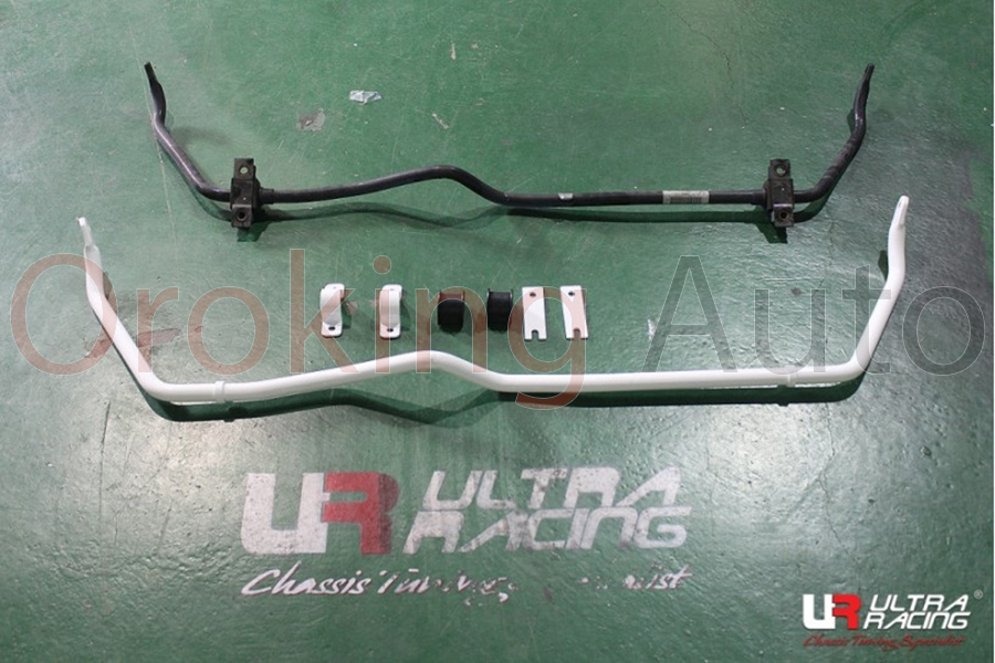 Thanh chống lật sau Ford Explorer chính hãng Ultra Racing thiết kế chính xác theo xe